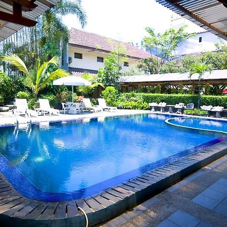 Mutiara Hotel And Convention Bandung Buitenkant foto