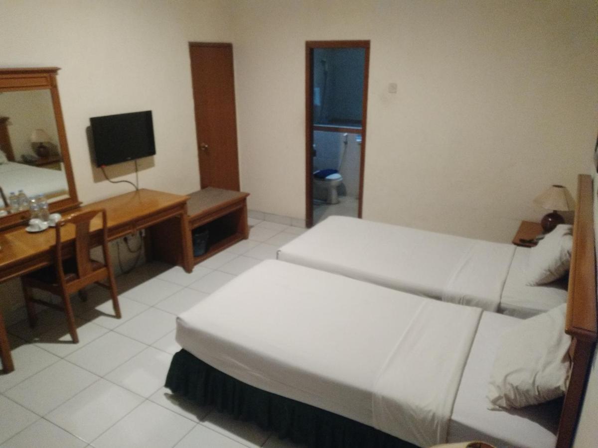 Mutiara Hotel And Convention Bandung Buitenkant foto