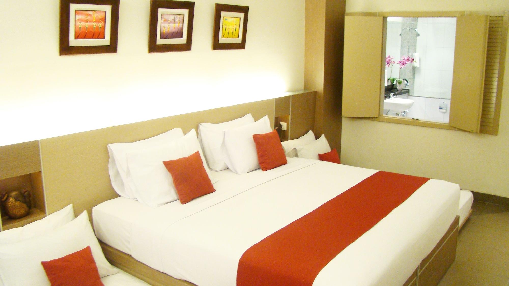 Mutiara Hotel And Convention Bandung Buitenkant foto