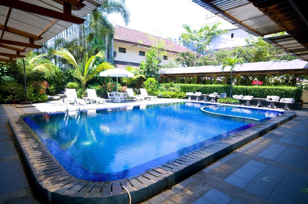 Mutiara Hotel And Convention Bandung Buitenkant foto